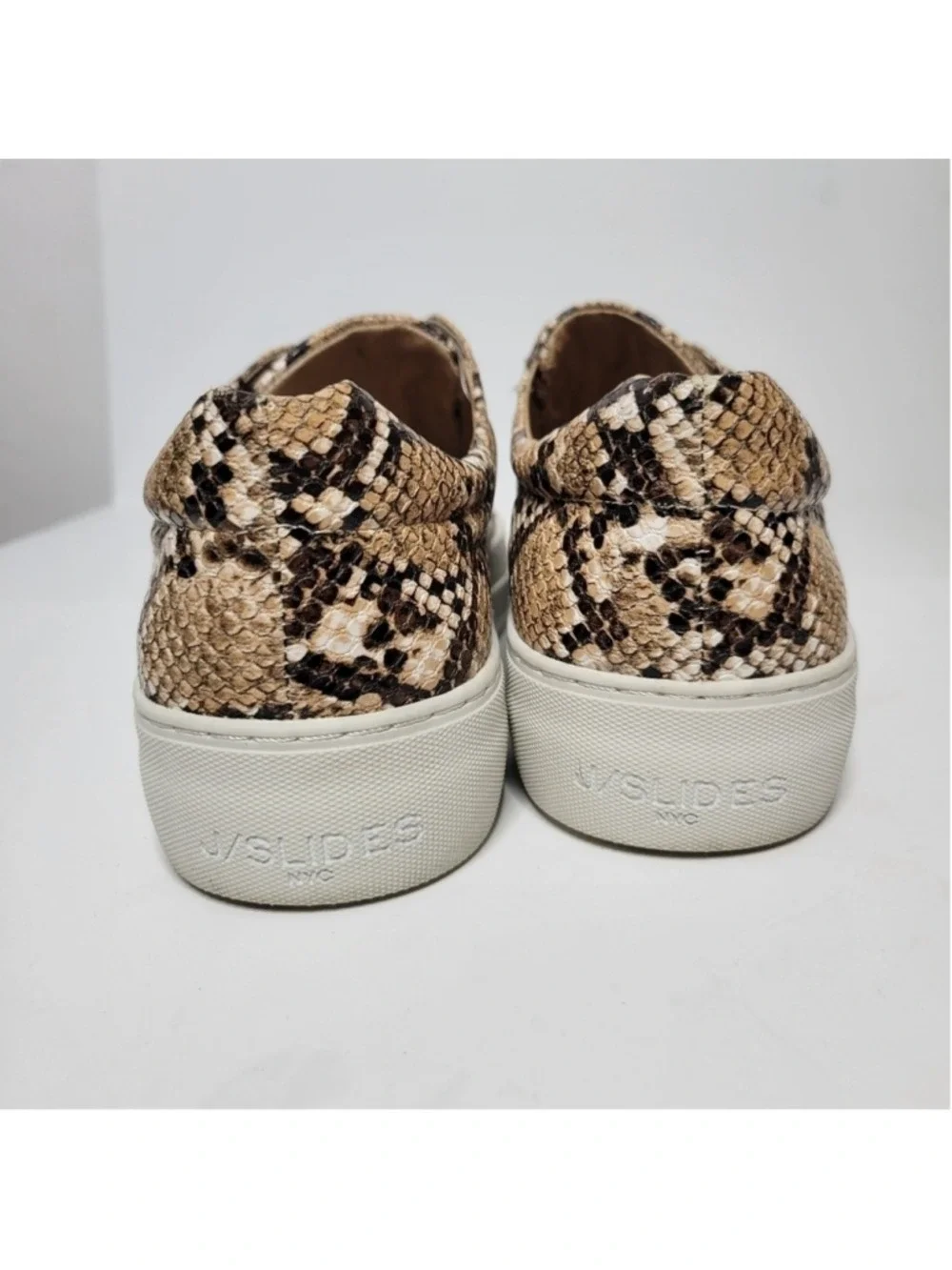 J/Slides Snake Embossed Platform Sneakers Size 8.5